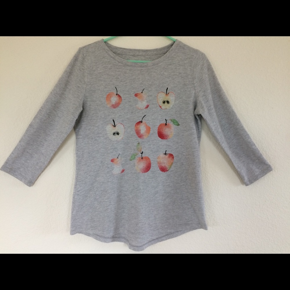 Heather grey t shirt with apple motif